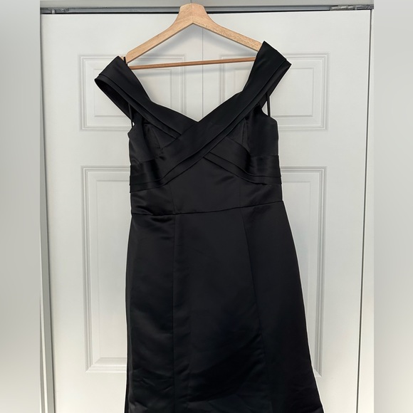 Hayley Paige Occasions size 14 black gown - Picture 4 of 13